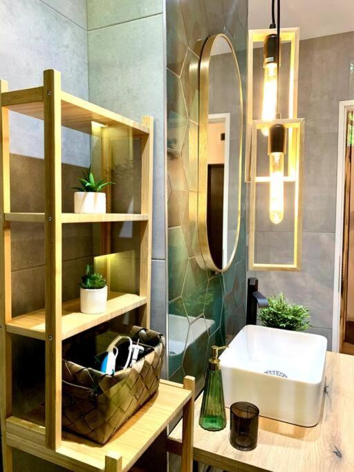 Heart Of The City - Modern Studio With Balcony Apartment Bucureşti Exterior foto