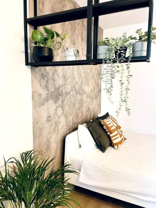 Heart Of The City - Modern Studio With Balcony Apartment Bucureşti Exterior foto